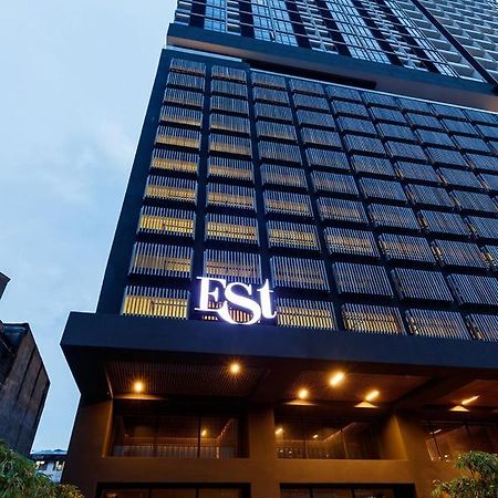 Est Bangsar Kl Sentral By Greater Stay Kuala Lumpur Exterior photo